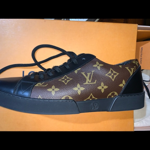 Louis Vuitton size 8.5 - Picture 2 of 2